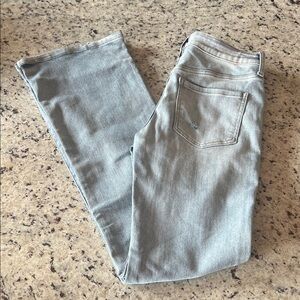Mid-Rise Straight Harper Heritage Light Denim Jeans